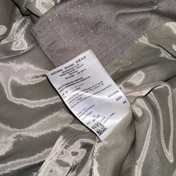 Escada Wool Blend Ruffle Button Up Blazer Jacket - Picture 5 of 5